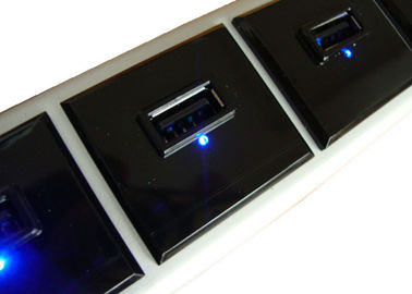 Beberapa Port USB Pengisian Daya 9 Strip Perlindungan Sirkuit Pendek ETL FCC CE