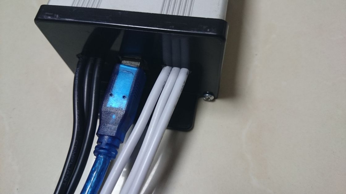 Smart 16 Port USB Pengisian Daya Strip Untuk IPads / IPhones / Smart Phone 5VDC 2.1A