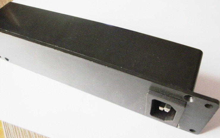 Unit Distribusi Daya PDU Metal Hitam 4 Way Multi Plug Socket Dengan On Off Switch