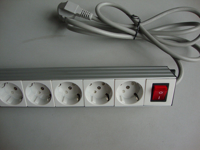 Eurpean Multiple Socket Power Strip Bar Dengan Kabel Ekstensi / E & F Joint Plug 12 Jack