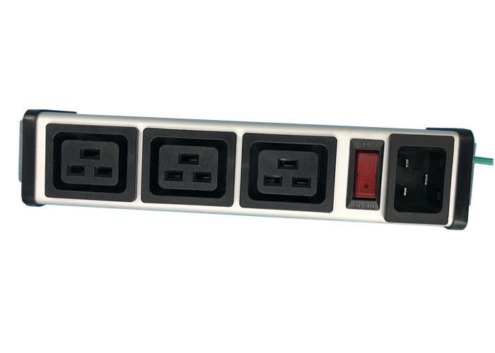 Aluminium Shell 3 Way PDU Power Distribution Unit Dengan Saklar Terkendali IEC 320 C19