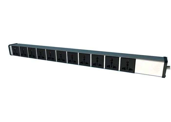 Multifungsi 11 Jack International Universal Outlet Power Strip, IEC320 Plug Adapter Unit Distribusi Daya PDU