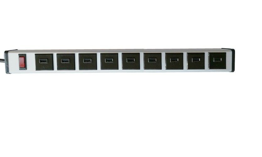 Beberapa Port USB Pengisian Daya 9 Strip Perlindungan Sirkuit Pendek ETL FCC CE