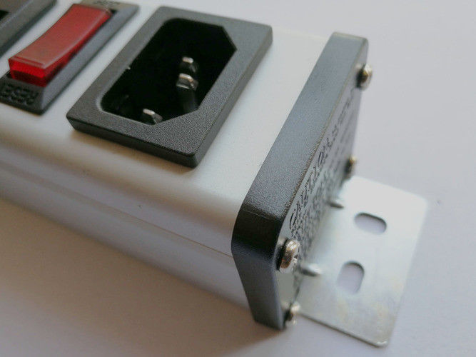 UL C-UL list IEC 5Jacks 15A Overload Protector Outlets Power Strip