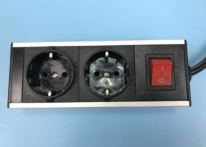 Warna Hitam 2 Outlet Jalur Eropa Daya Aluminium Shell Jerman Power Bar