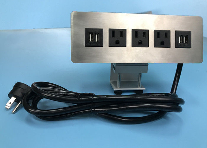 Outlet Daya Desktop Ujung Gunung Dengan Port USB 4, 3 Unit Distribusi Daya / Distribusi Data