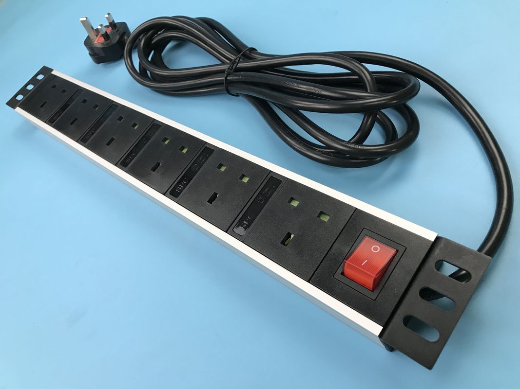 250V 6 UK Jack Multiple Outlet Power Bar Dengan Kabel 2m Smart Six British Socket