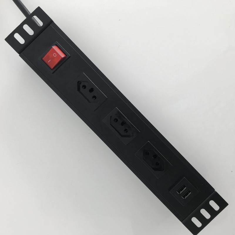 Port USB Duplex Dan 3 Strip Daya Outlet Swiss Dengan Cangkang Aluminium Kabel 2M