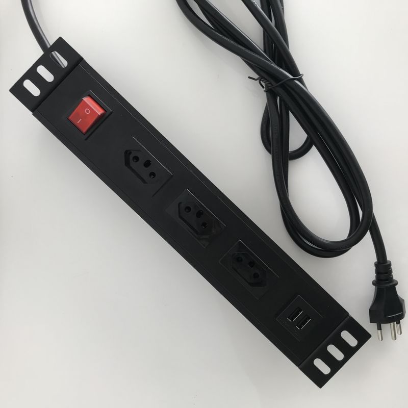 Port USB Duplex Dan 3 Strip Daya Outlet Swiss Dengan Cangkang Aluminium Kabel 2M